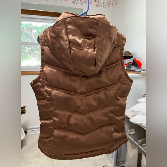 Women’s Columbia Vest - Picture 4 of 7